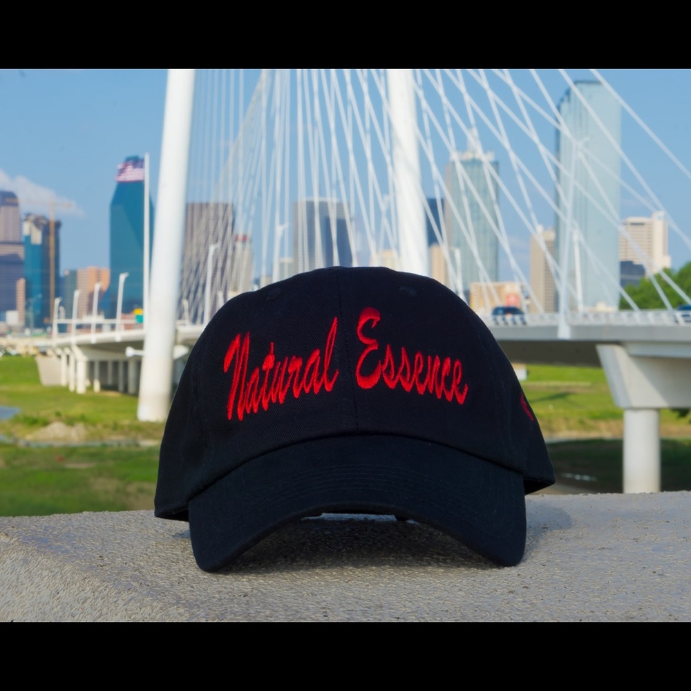 Signature Black or red Cap. Natural Essence